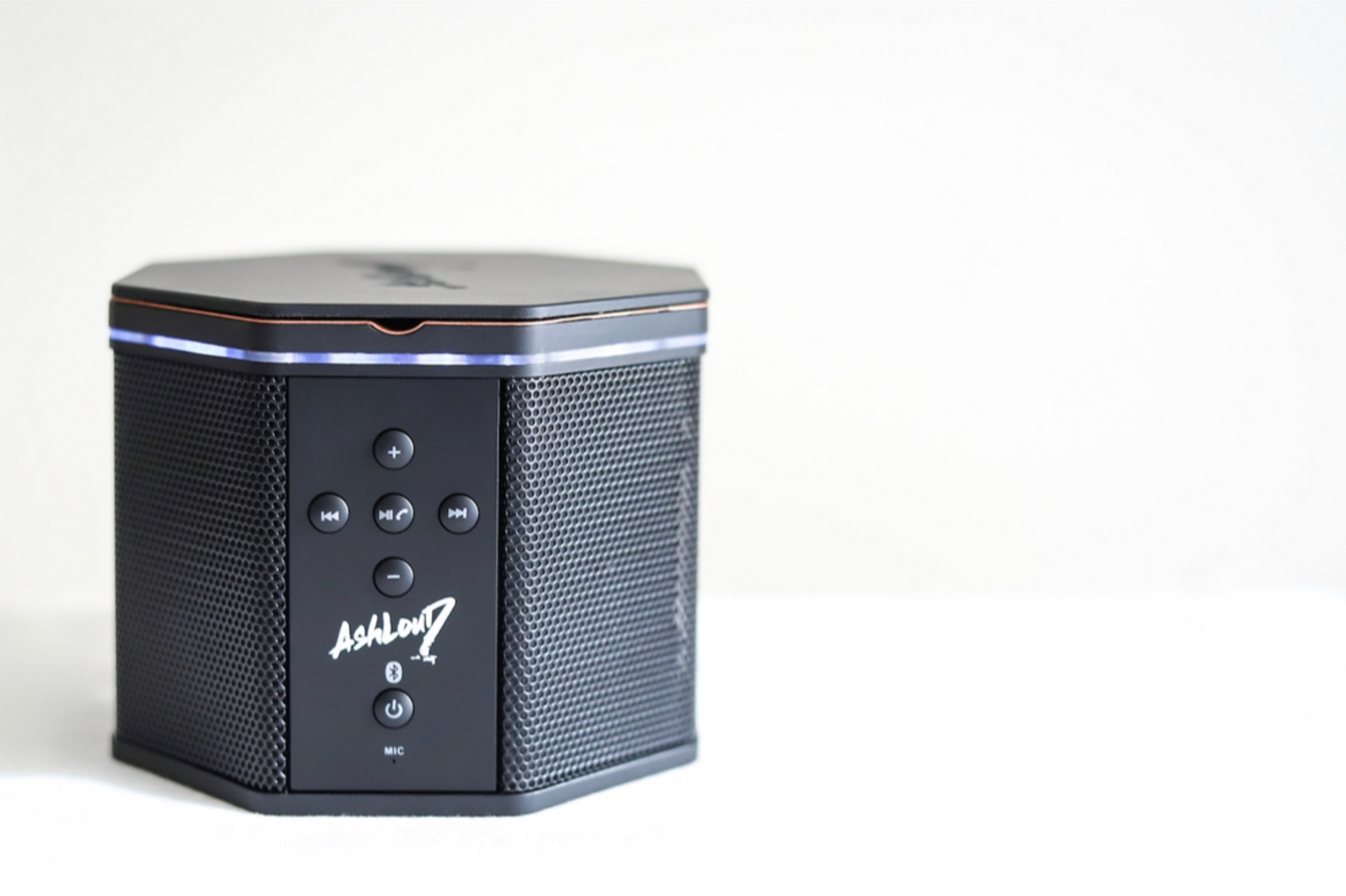 AshLoud V.1 "Ashtray Speaker" Black/Gold dish