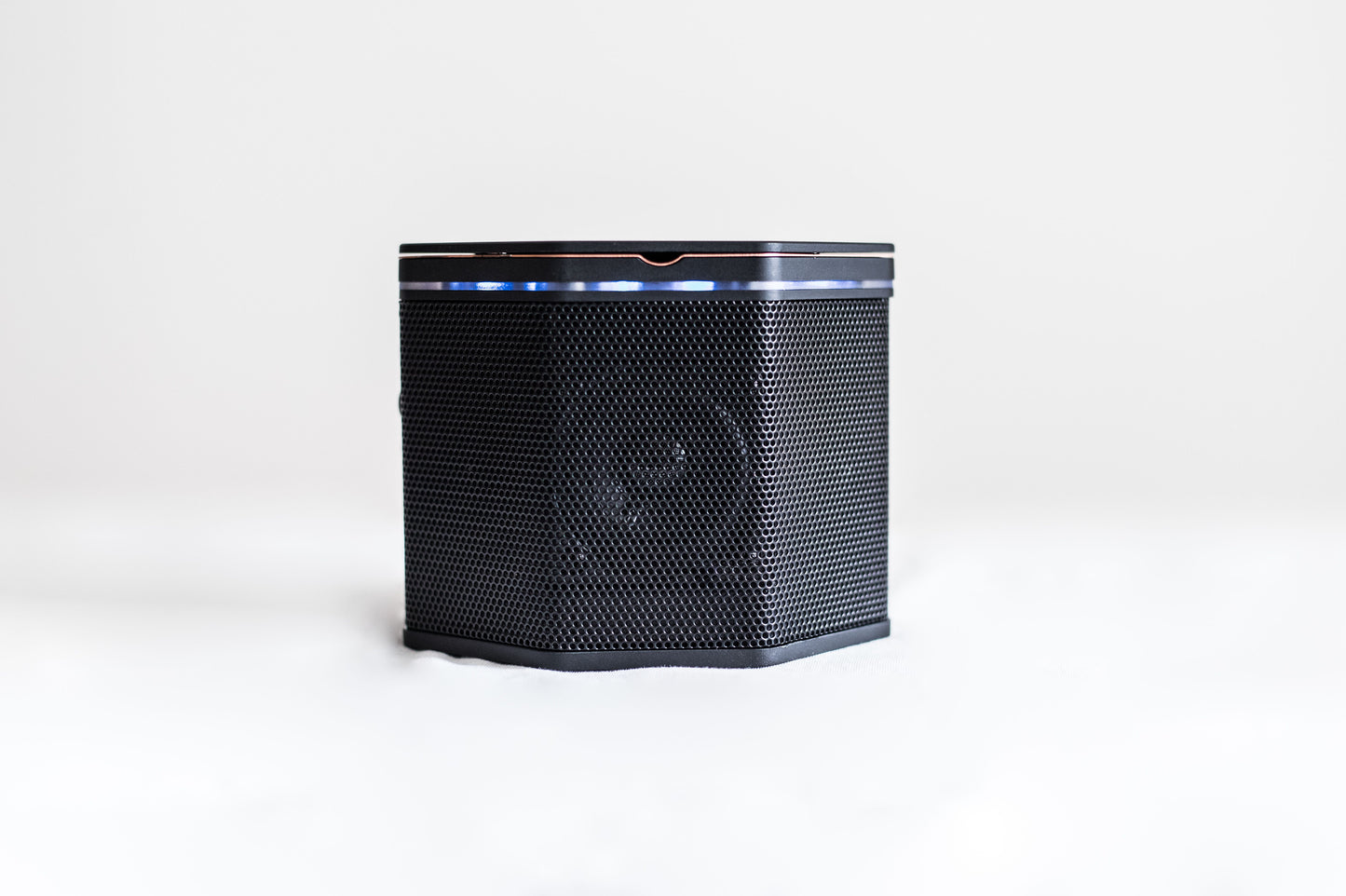 AshLoud V.1 "Ashtray Speaker" Black/Gold dish
